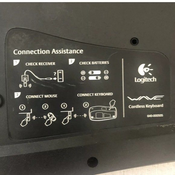 Logitech Wave Wireless Keyboard With Mouse - Picture 11 of 13